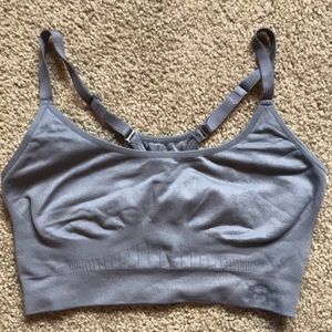 NWOT Gray Under Armour Seamless Essential Bra L